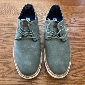 Men’s Size 10 Ben Sherman Oxfords - never worn